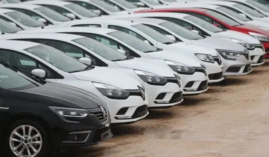 Otomobil satışları geriledi, markalar indirime yöneldi: 400 bin liraya varan fırsatlar