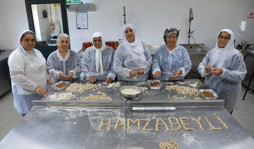 BÜYÜKŞEHİR’DEN HAMZABEYLİ’DE KADINLARIN ÜRETİMİNE GÜÇLÜ DESTEK