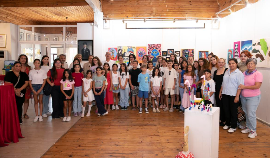 Mersin’de Çocukların Hayalleri Sanatla Buluştu: “Minik Ellerden Rengârenk Hayaller”