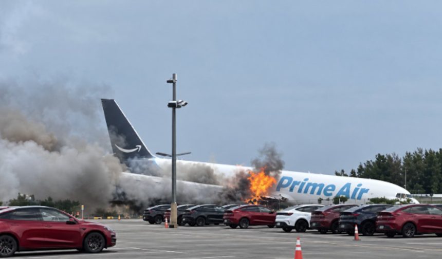 Miami'de kargo uçağı faciası: Pistten çıktı, 5 kişi hayatını kaybetti