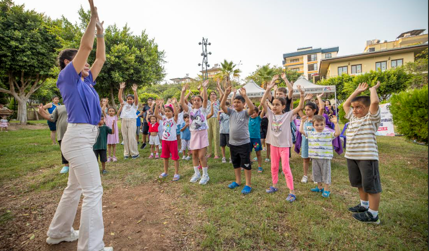 Mersin Büyükşehir’in Akıl ve Zekâ Oyunları Şenliği Tarsus’ta Çocuklarla Buluştu