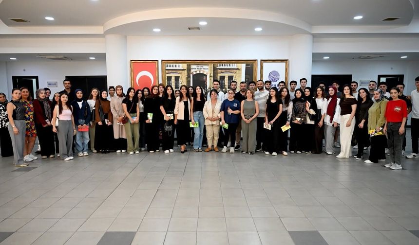 Seyhan Belediyesi’nden Gençlere Eğitimde Tam Destek