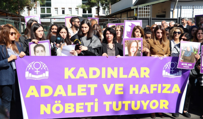Dört Kadının Hikâyesi, Tek Bir Adalet Çağrısı: Kadınlar Amed Adliyesi Önünde