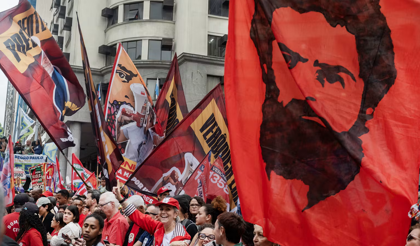 Brezilya’da Lula’nın Zaferi: Dünyada Yükselen Aşırı Sağa Sandıktan Yanıt