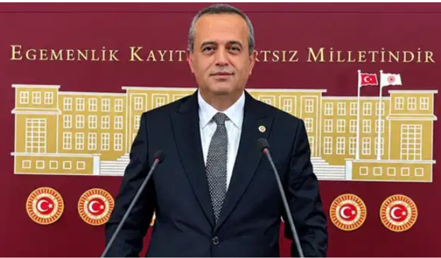 DEVA Partili Ertuğrul Kaya İstifa Etti: TBMM’de Yeni Yol Grubu Düştü