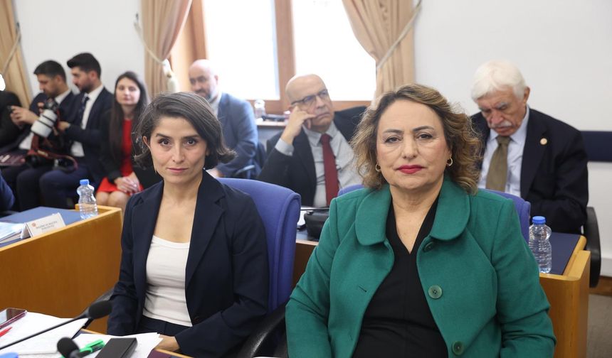 “Vergi yükü emekçinin sırtında, emekliye kaynak seçim yaklaşınca mı bulundu?”