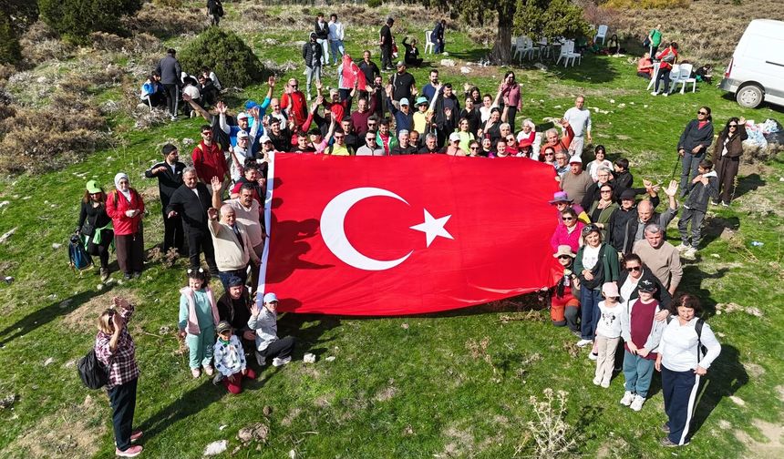 Tufanbeyli’de doğa yürüyüşü ilçe sakinlerini buluşturdu
