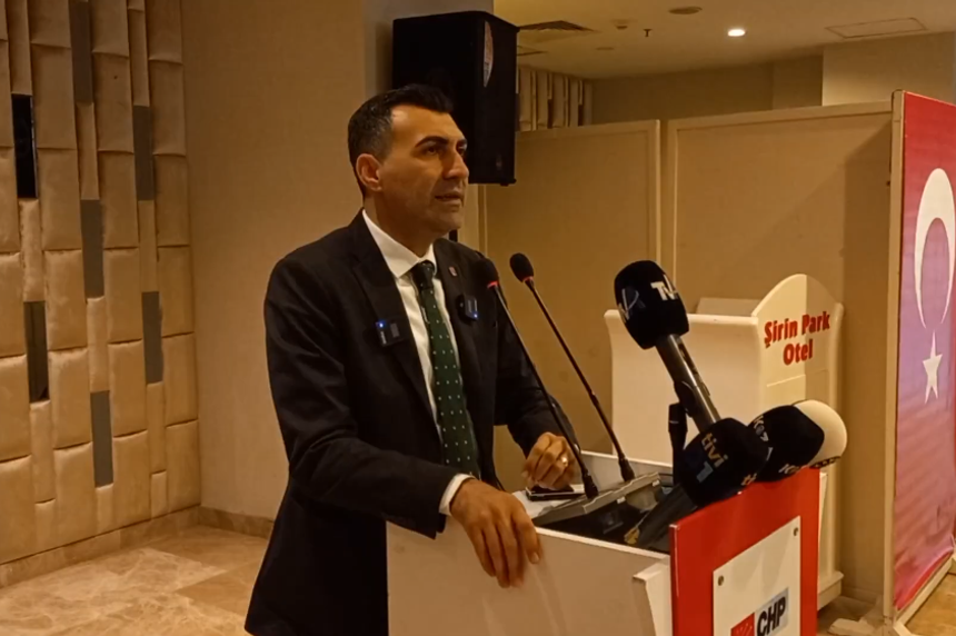 CHP Adana İl Başkanı Anıl Tanburoğlu Basın İle Yaptığı Toplantıda Son Süreci Değerlendirdi.