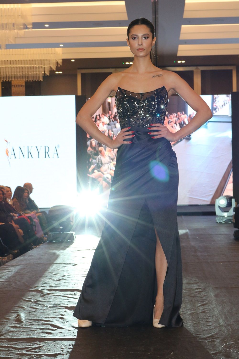 MODELS OF TURKEY GÜZELLİK YARIŞMASI GECEYE DAMGA VURDU - Habere Güven
