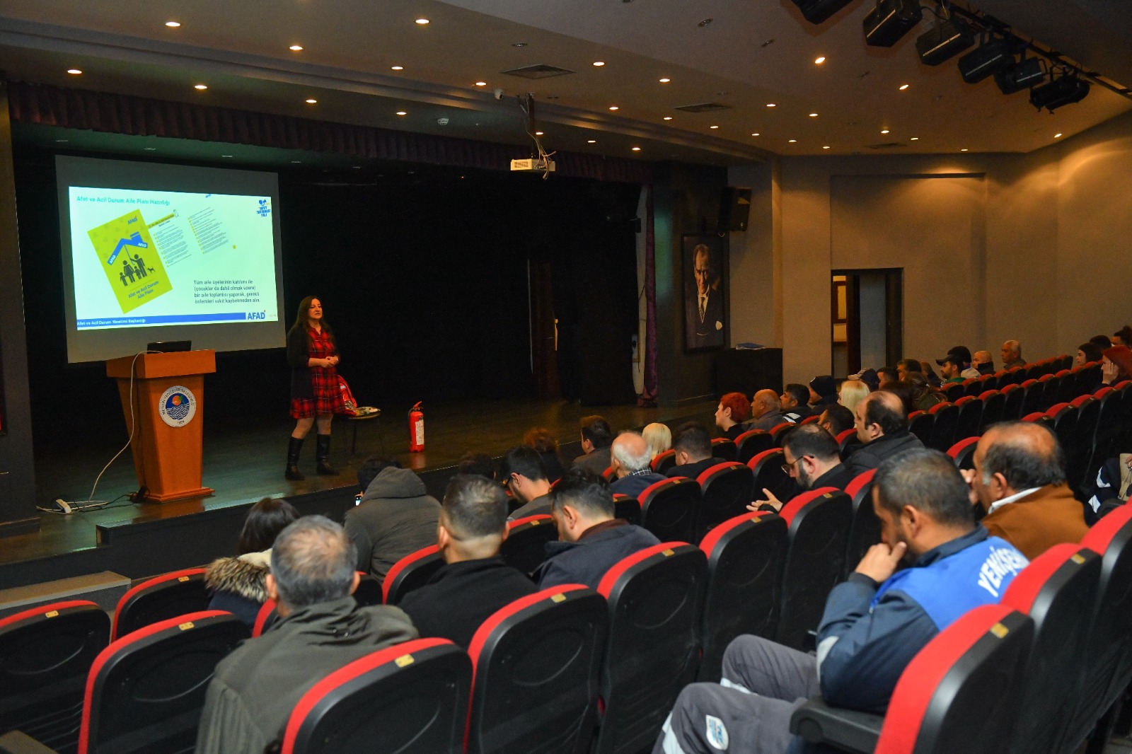 Yenişehir Belediyesinden personele afet farkındalık eğitimi (2)
