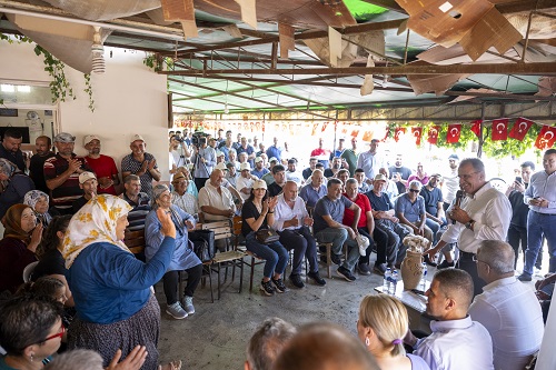 BAŞKAN SEÇER, BAYRAM DOLAYISIYLA MEZİTLİ HALKIYLA BİR ARAYA GELDİ (7)