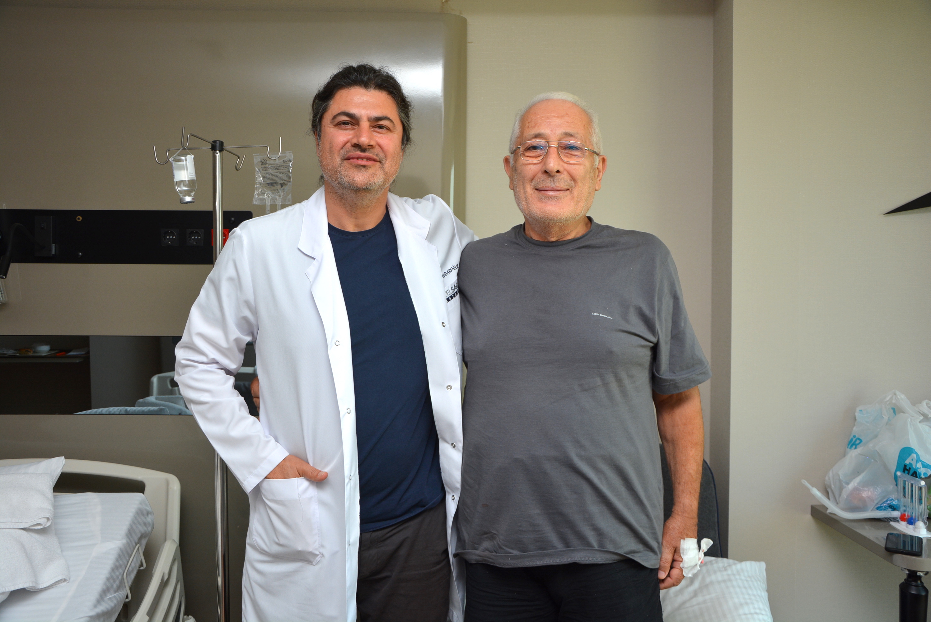 Op. Dr. Özgür Çavdaroğlu ve Rıfat Tümay_093319696