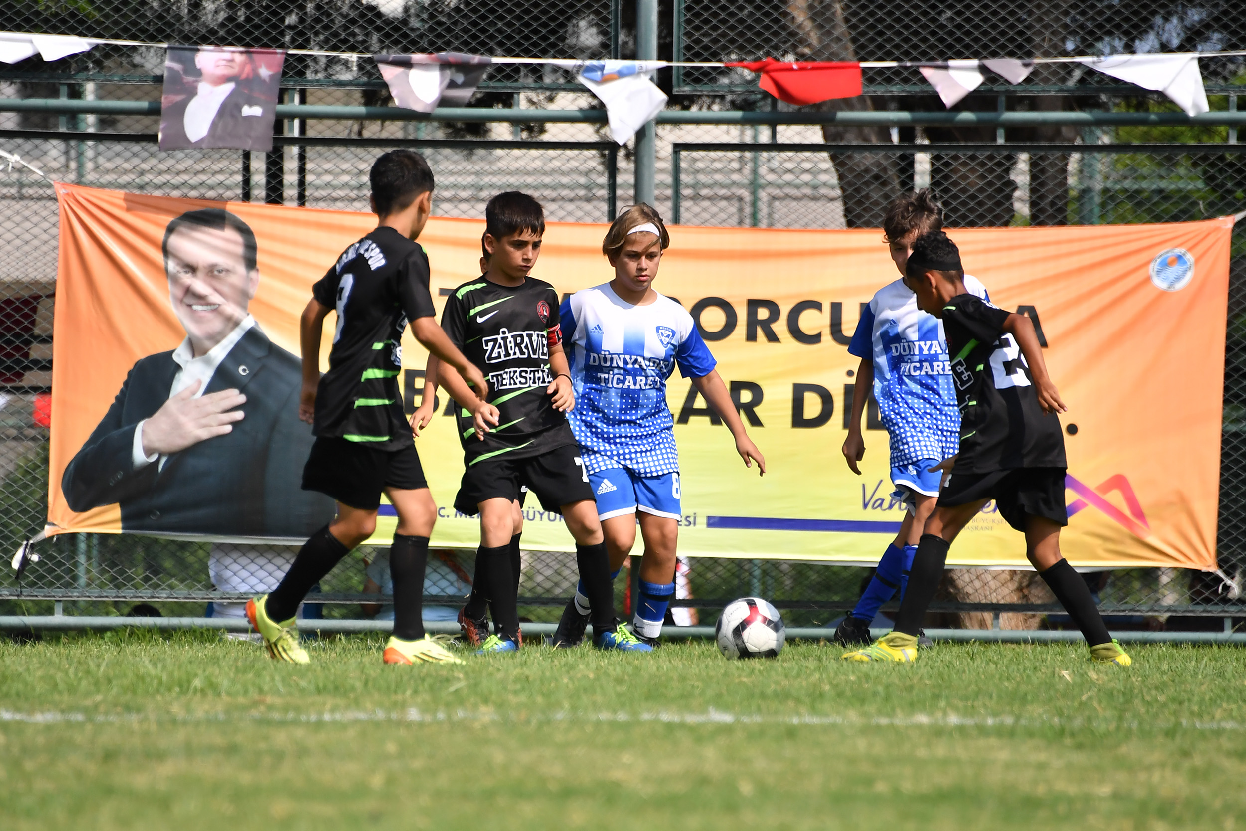 BÜYÜKŞEHİR’İN ‘U-11 U-12 MİNİKLER ŞENLİK LİGİ’ BAŞLADI  (1)-1
