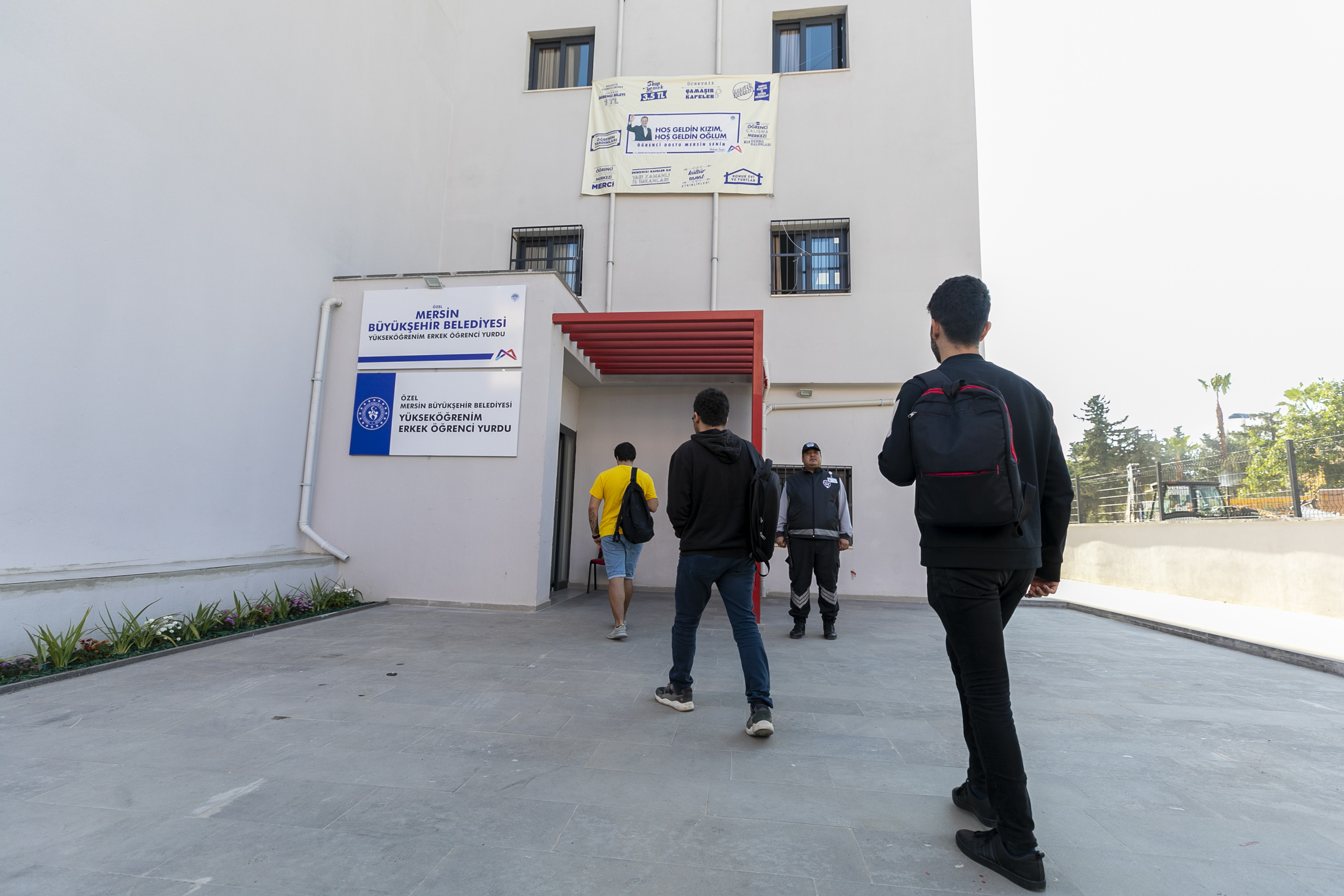 BÜYÜKŞEHİR’İN YURTLARI ÜNİVERSİTELİ GENÇLERİ BEKLİYOR (1)