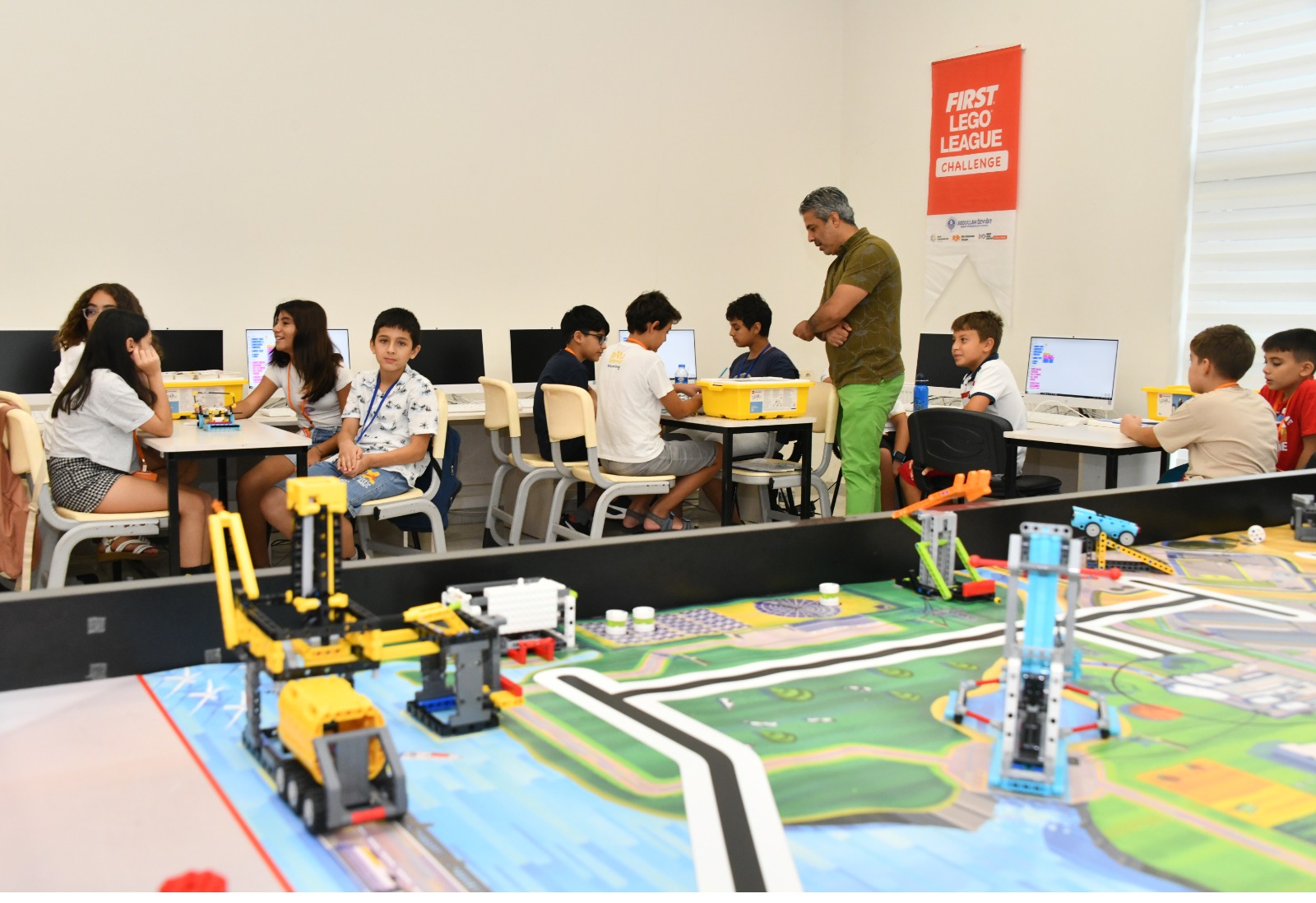 Yenişehir Belediyesinden çocuklara robotik kodlama ve LEGO eğitimleri (6)