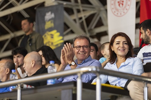 CARETTALAR SEZONA GALİBİYETLE BAŞLADI (1)