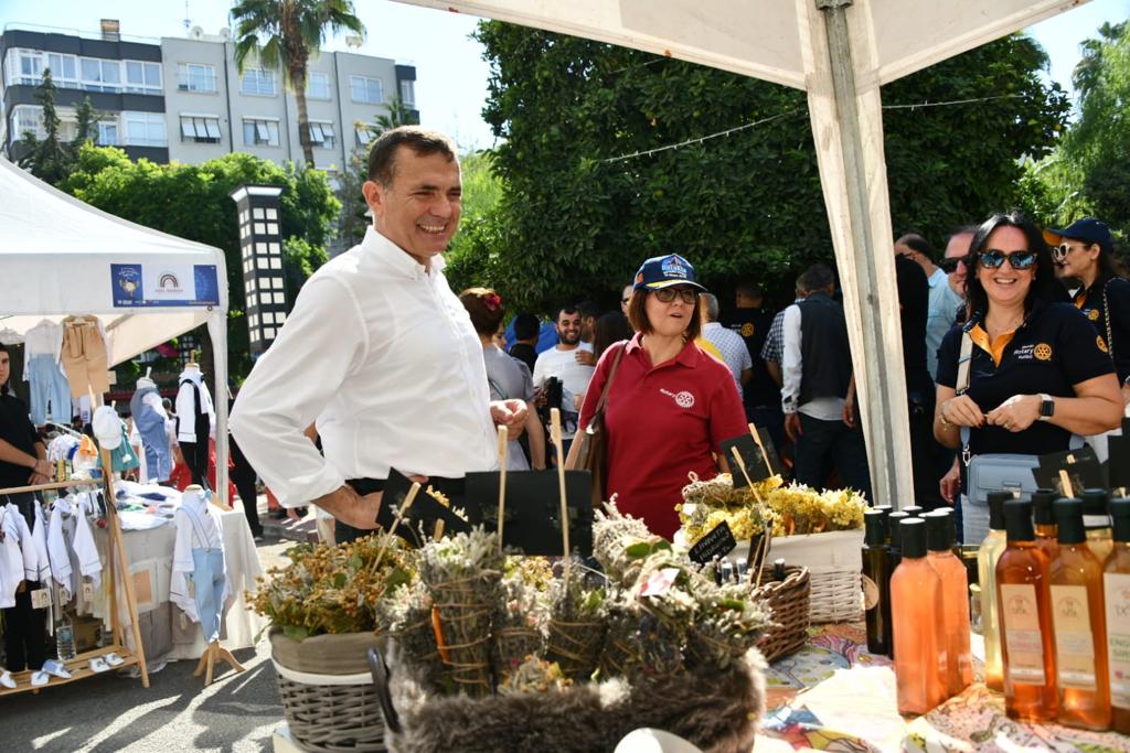 Mersinliler 5. Mersin Kushimoto Sokağı Sokak Sanatçıları Festivali’ne yoğun ilgi gösterdi (12)