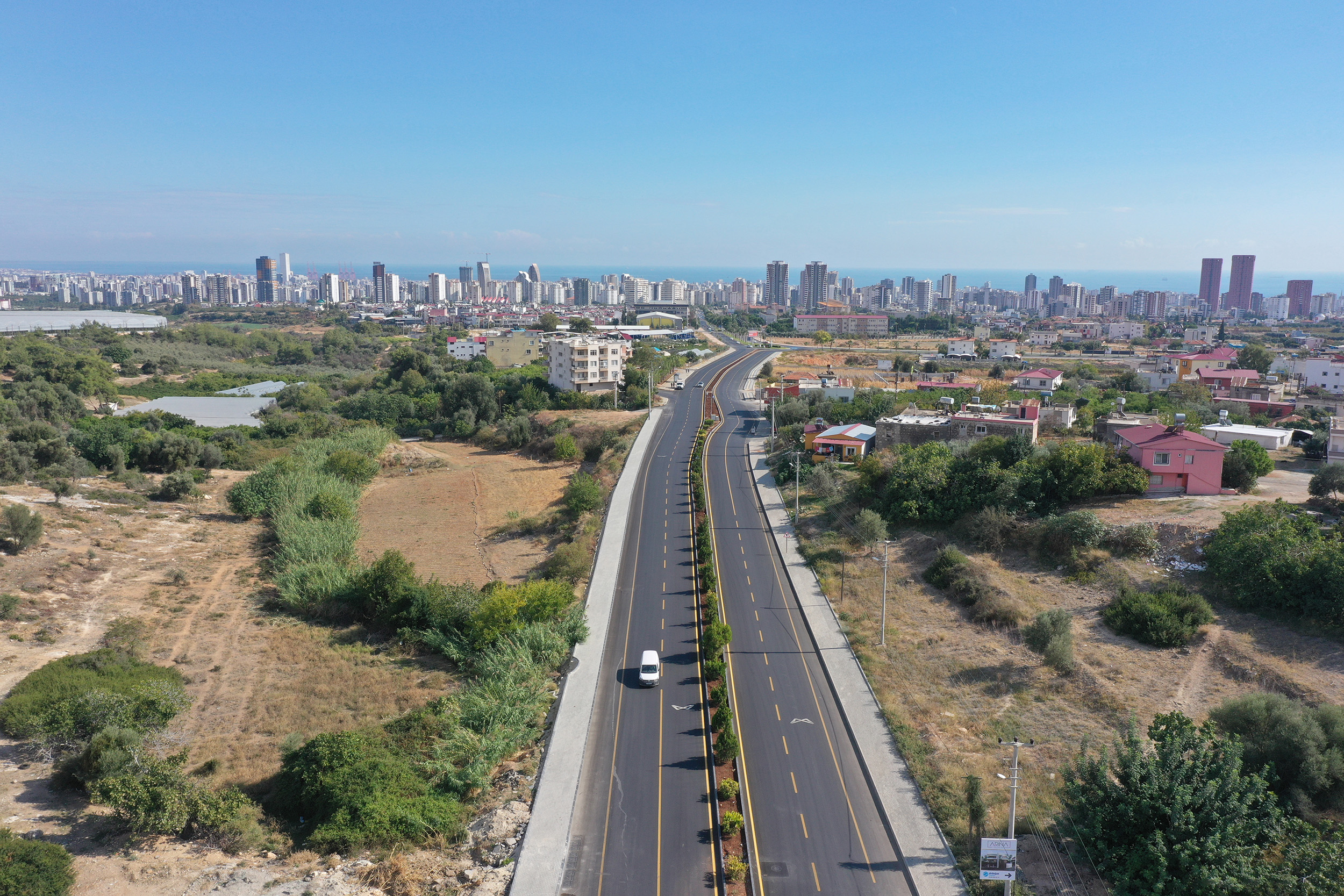 BÜYÜKŞEHİR YOL YAPIM EKİPLERİ ÇALIŞIYOR, ULAŞIM KALİTESİ ARTIYOR  (6)