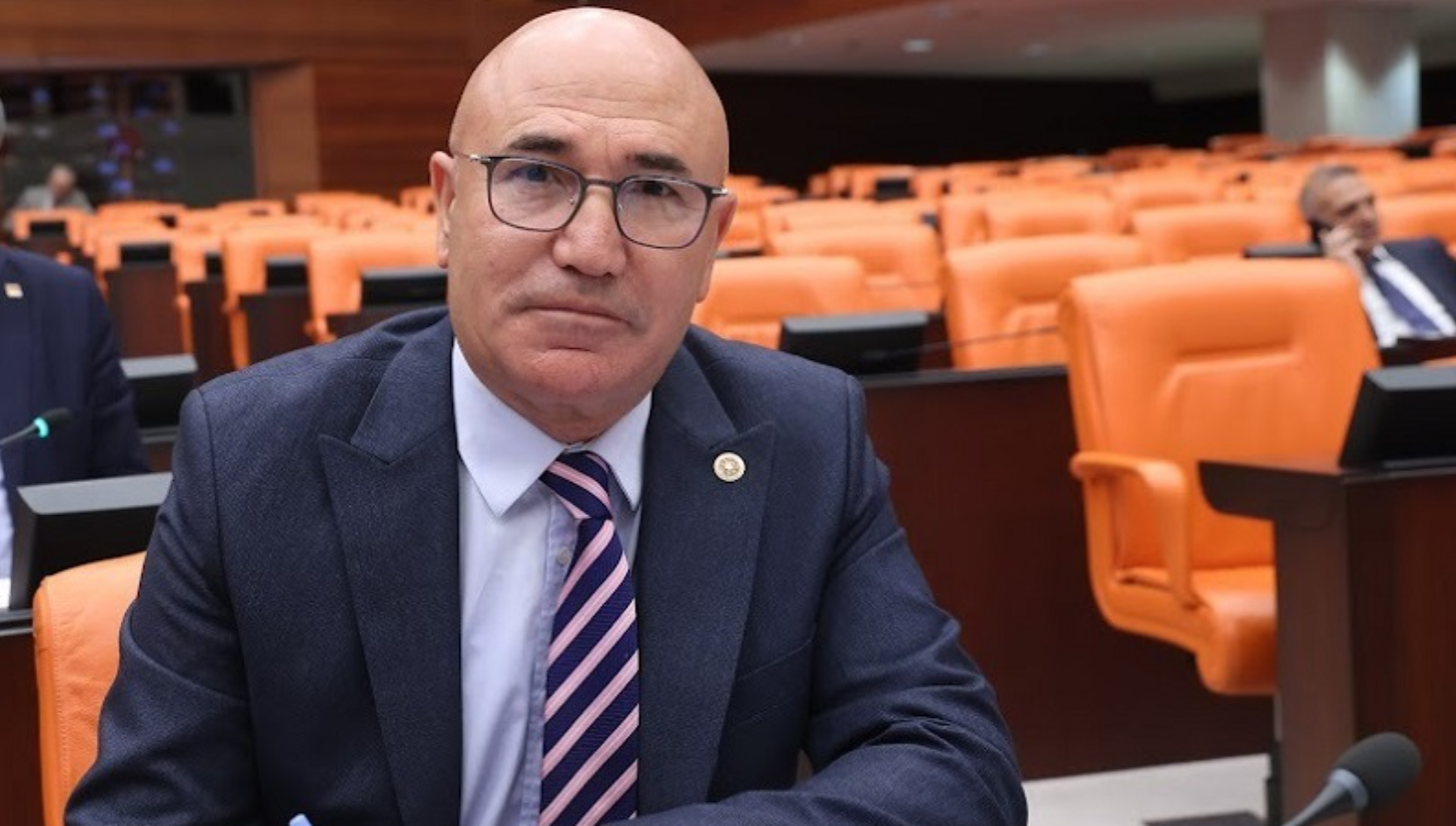 Mahmut Tanal Meclis’e Kanun Teklifi Sundu: Evli Kadınlar, Kızlık Soyadlarını Kullanabilecek