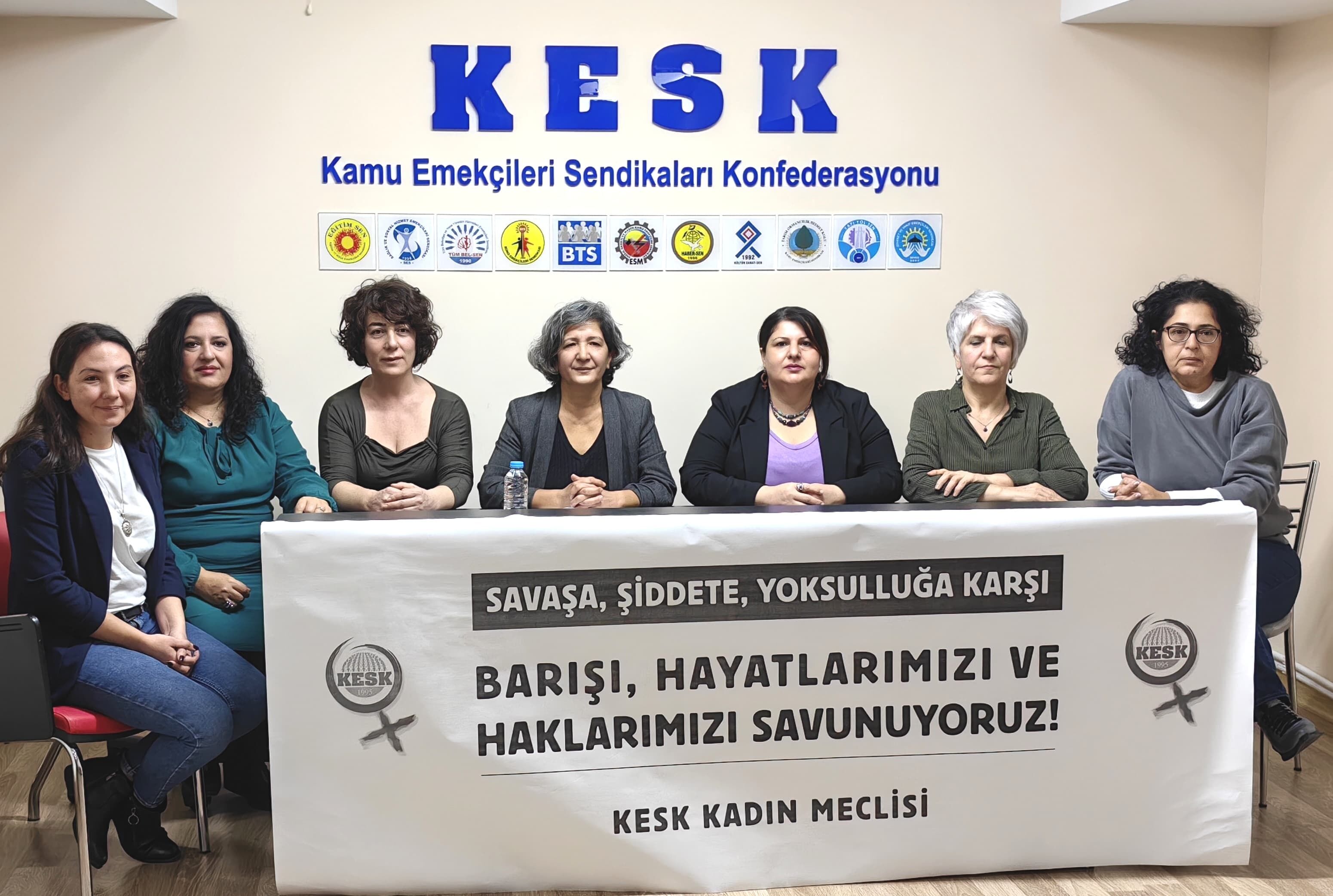KESK; Savaşa, Erkek Şiddetine, Yoksulluğa Karşı Barışı, Hayatlarımızı Ve Haklarımızı Savunuyoruz!