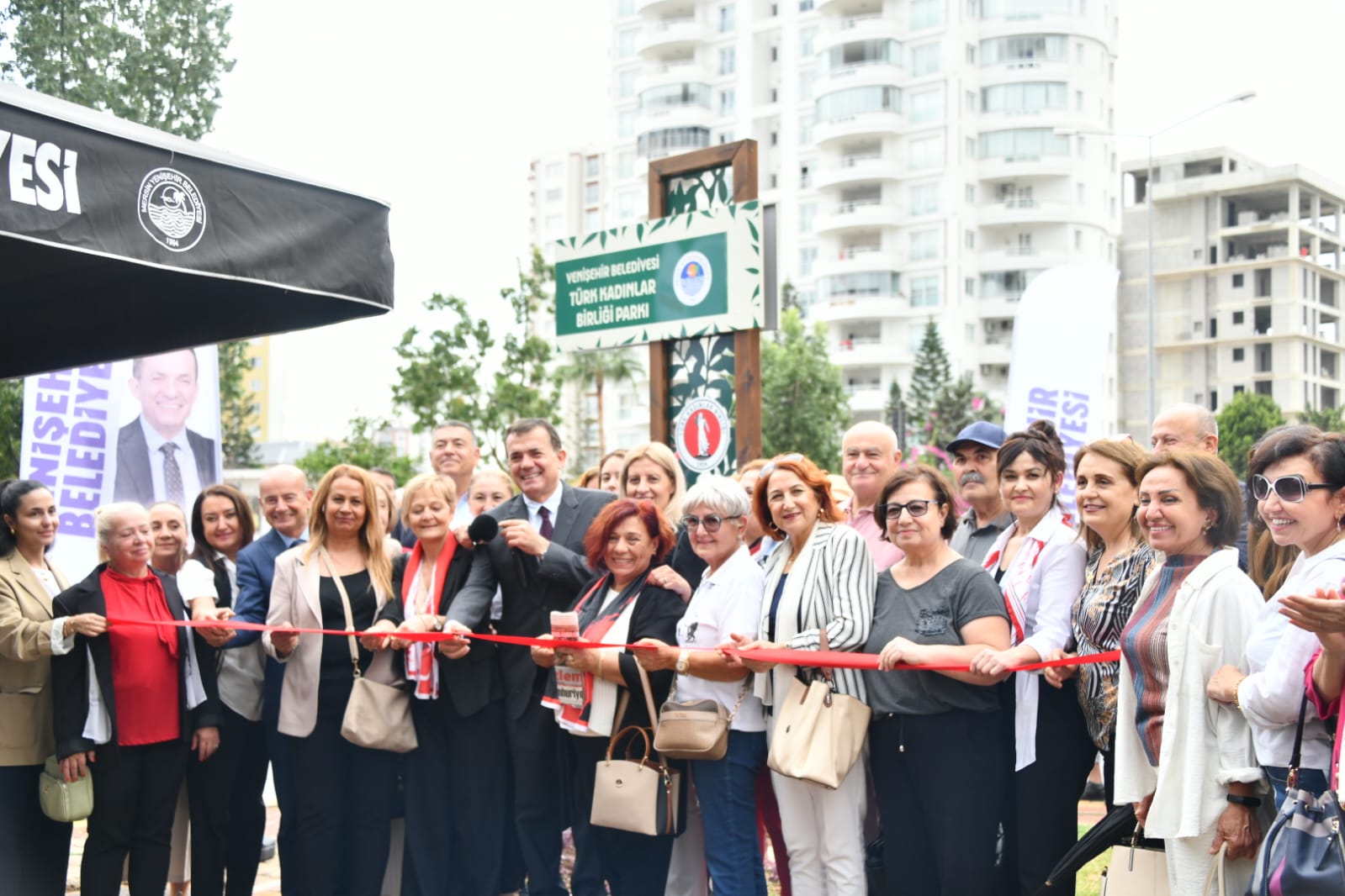 Yenişehir Belediyesi yenilediği parka Türk Kadınlar Birliği adını verdi (2)