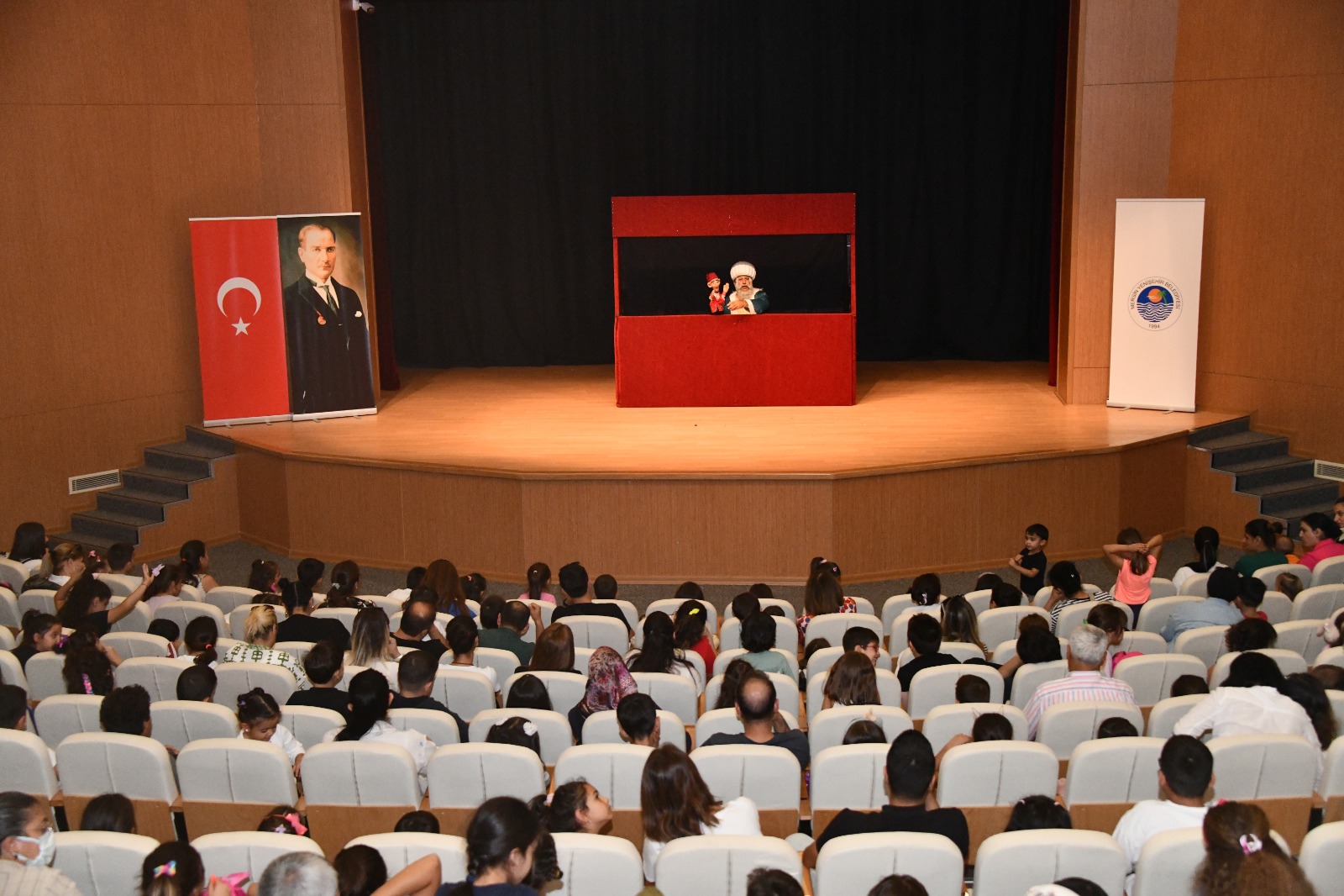 Yenişehir Belediyesinden ara tatilde çocuklara özel tiyatro (7)