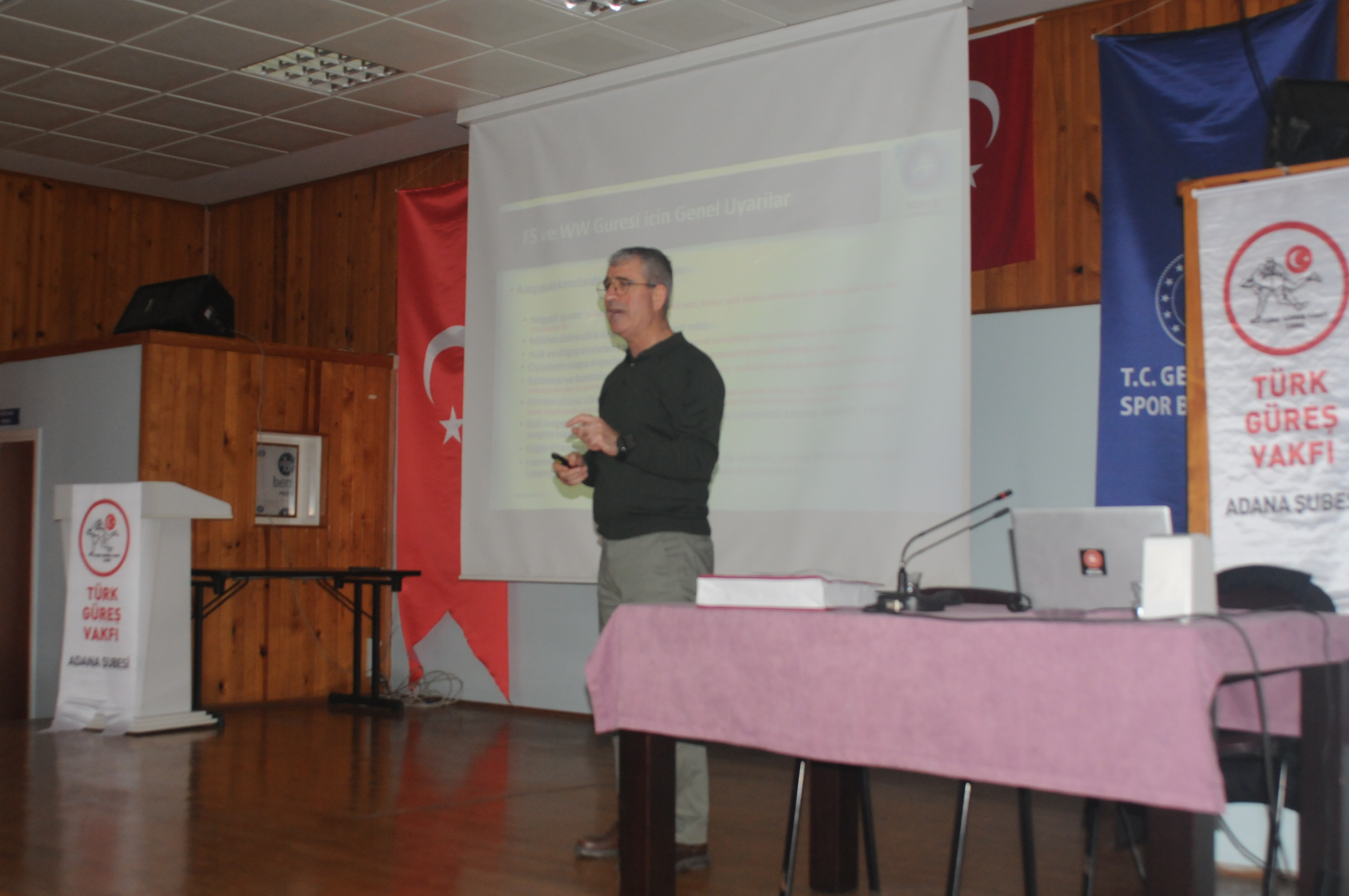 Prof.Dr. İbrahim Cicioğlu(Türkiye Güreş Federasyonu Merkez Hakem Kurulu Başkanı ve Avrupa Güreş federasyonu Hakem Kurulu Üyesi)