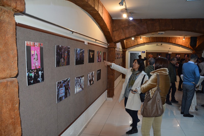 ‘2. ULUSLARARASI TARSUS FESTİVALİ’NİN GÜZELLİKLERİ FOTOĞRAFLARA YANSIDI (3)