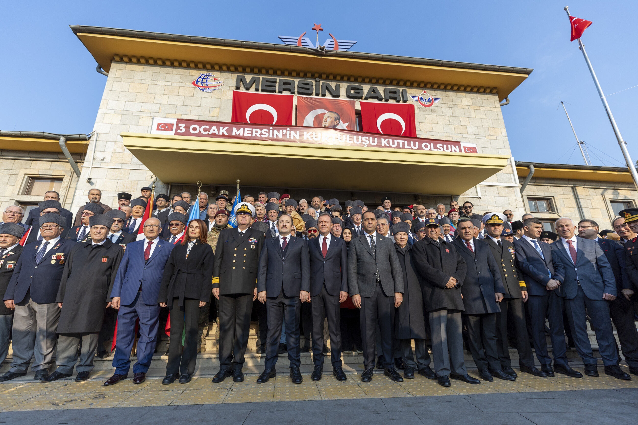 3 OCAK MERSİN’İN DÜŞMAN İŞGALİNDEN KURTULUŞUNUN 102. YIL DÖNÜMÜ KENTTE COŞKUYLA KUTLANDI (3)