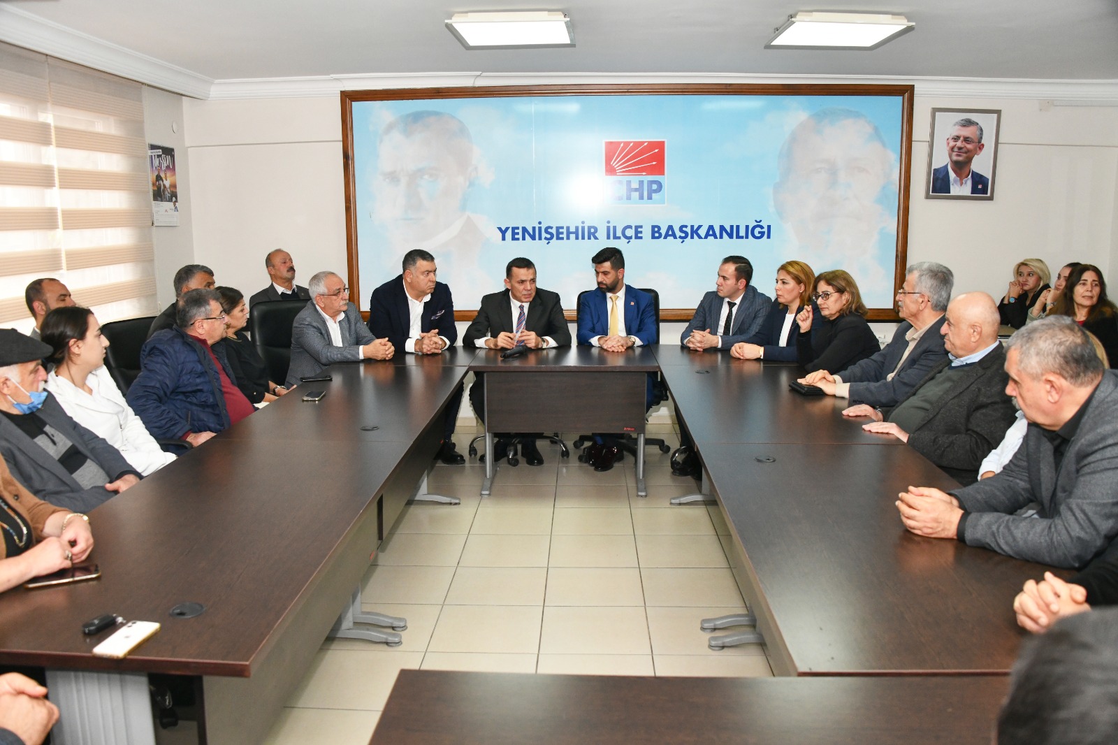 Başkan Özyiğit, CHP il ve ilçe yönetimlerini ziyaret etti (4)