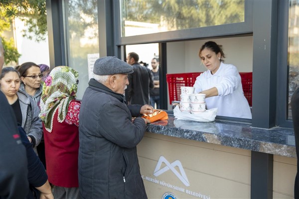 BÜYÜKŞEHİR SOSYAL BELEDİYECİLİKTE TARİH YAZMAYA DEVAM EDİYOR  (10)