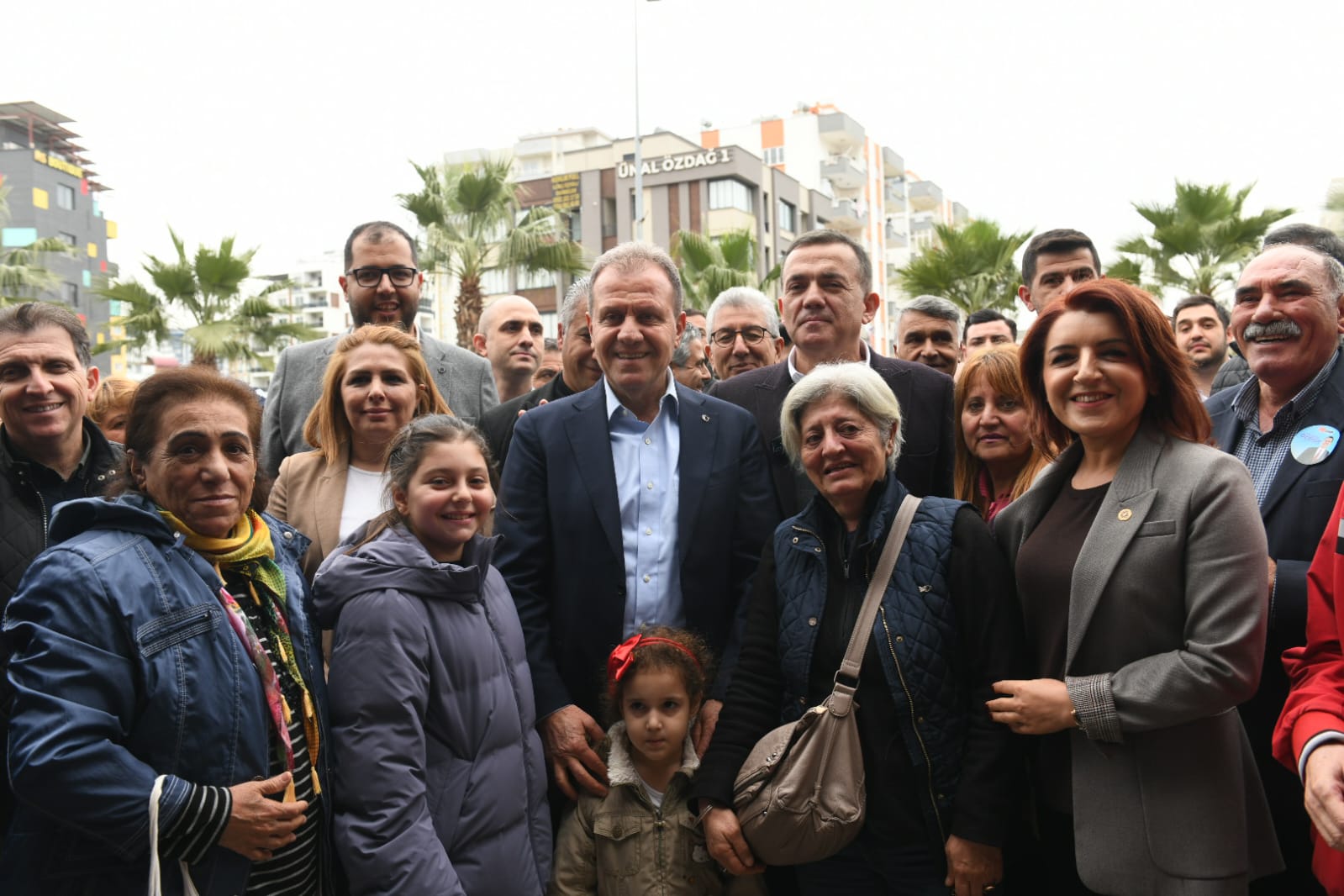 Başkan Özyiğit, Pirireis, Çiftlikköy Ve Akkent’te Vatandaşlarla Buluştu (1)