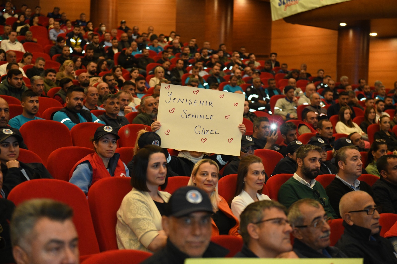 Mersin’de En Yüksek Işçi Ücreti Yenişehir Belediyesinden (2)