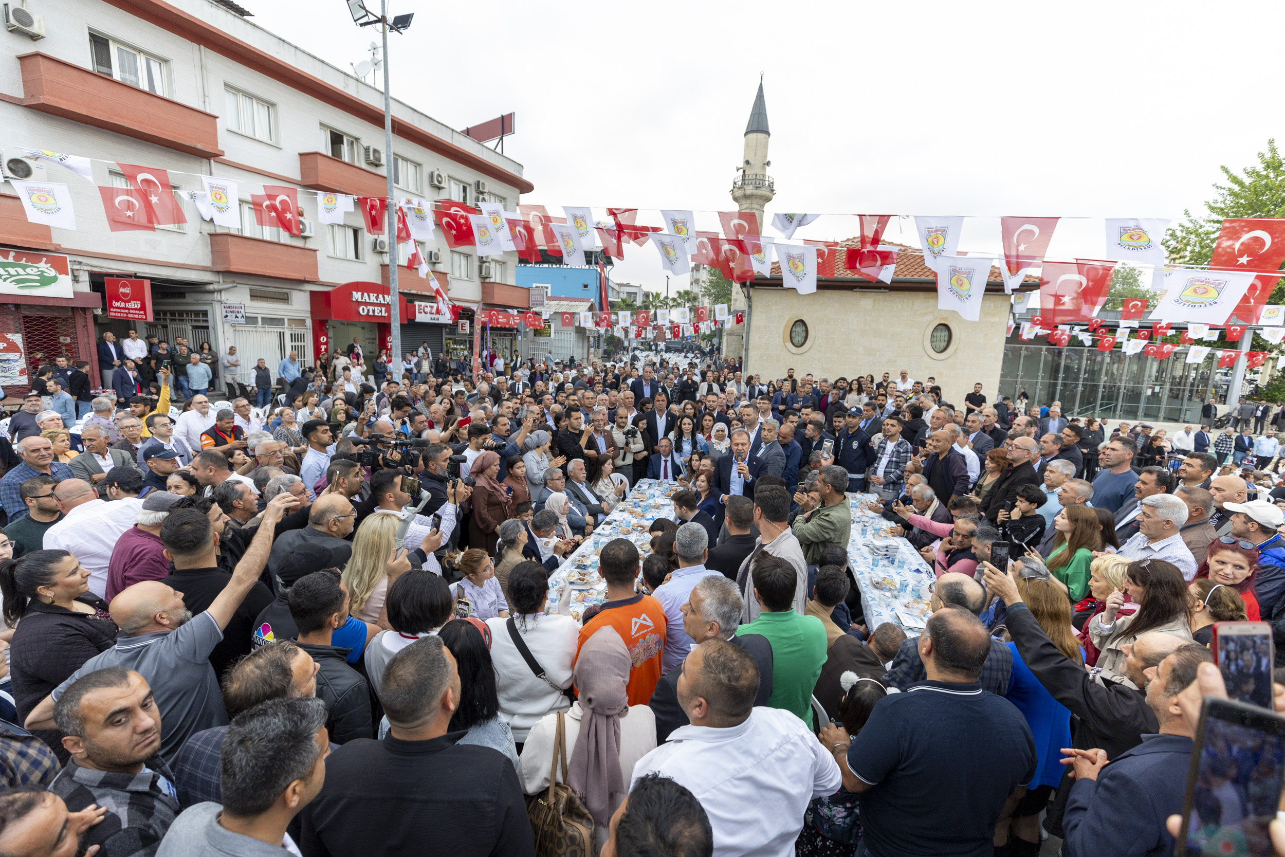 Başkan Seçer, ‘Bayram Sofrasi’nda Tarsus Halkiyla Buluştu (9)
