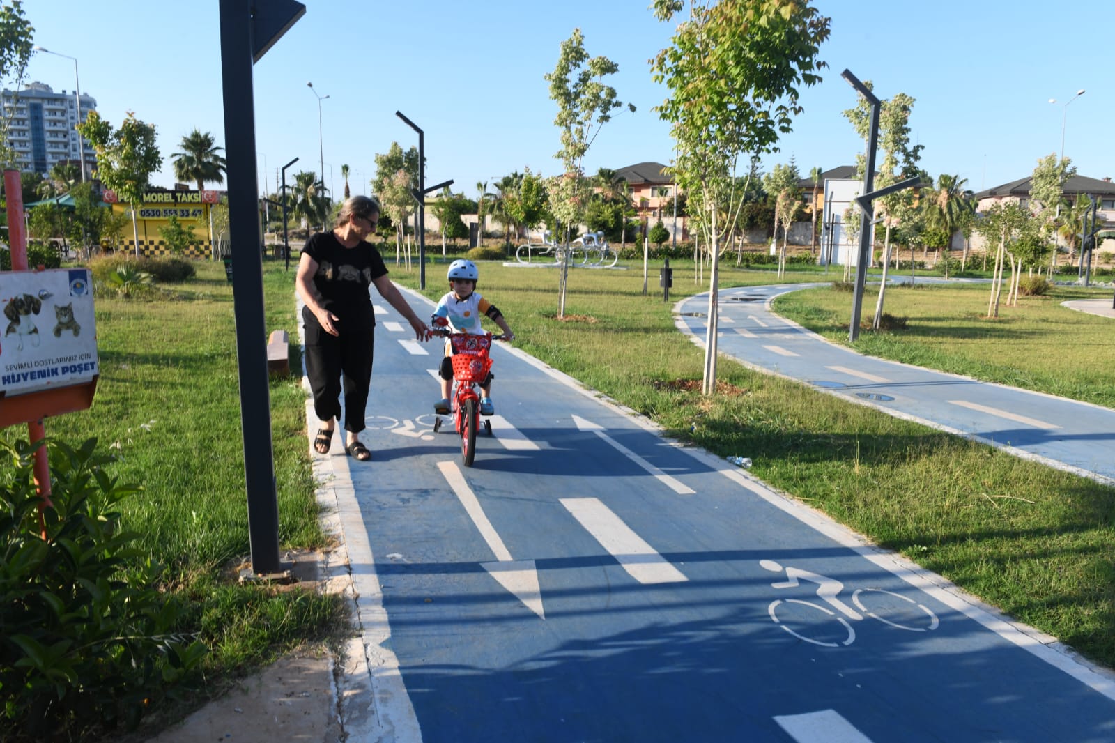 Başkan Özyiğit, Yenişehir Belediyesi Bisiklet Eğitim Parkı’nı Gezdi (4)