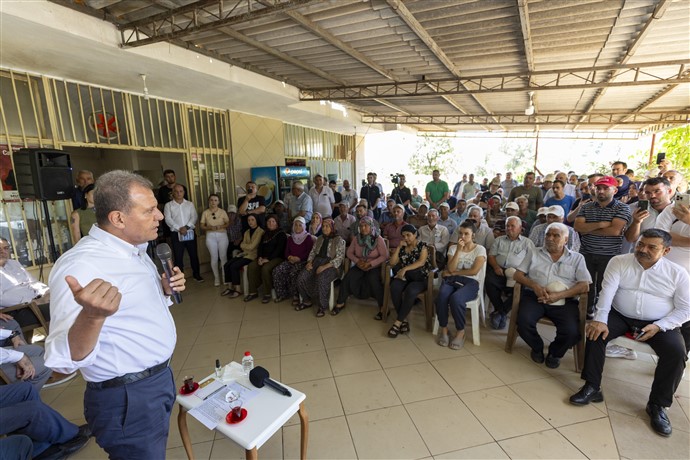 Başkan Seçer, Bayram Dolayisiyla Erdemli̇ Halkiyla Bi̇r Araya Geldi̇ (6)