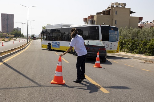 Büyükşehi̇r’den ‘Gerçek Gi̇bi̇’ Yol Trafi̇k Güvenli̇ği̇ Tatbi̇kati (2)