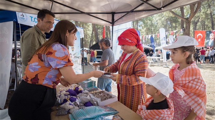 3. Uluslararasi Antalya Yörük Türkmen Festi̇vali̇’nde Mersi̇n Rüzgari (9)