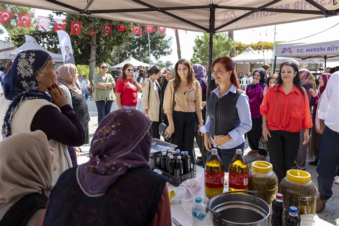 Büyükşehi̇r’i̇n ‘Kirsal Mahalle Buluşmalari’ Kenti̇n Dört Bi̇r Yanina Yayiliyor (3)