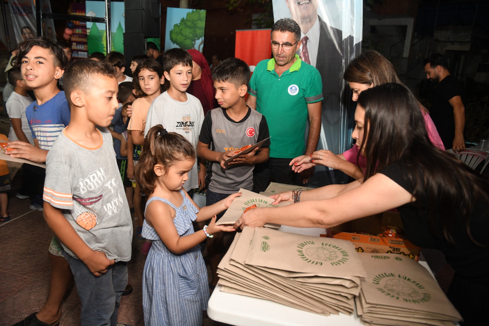 Yenişehir Belediyesi Kırsal Mahallelerdeki Çocukları Sanatla Buluşturuyor