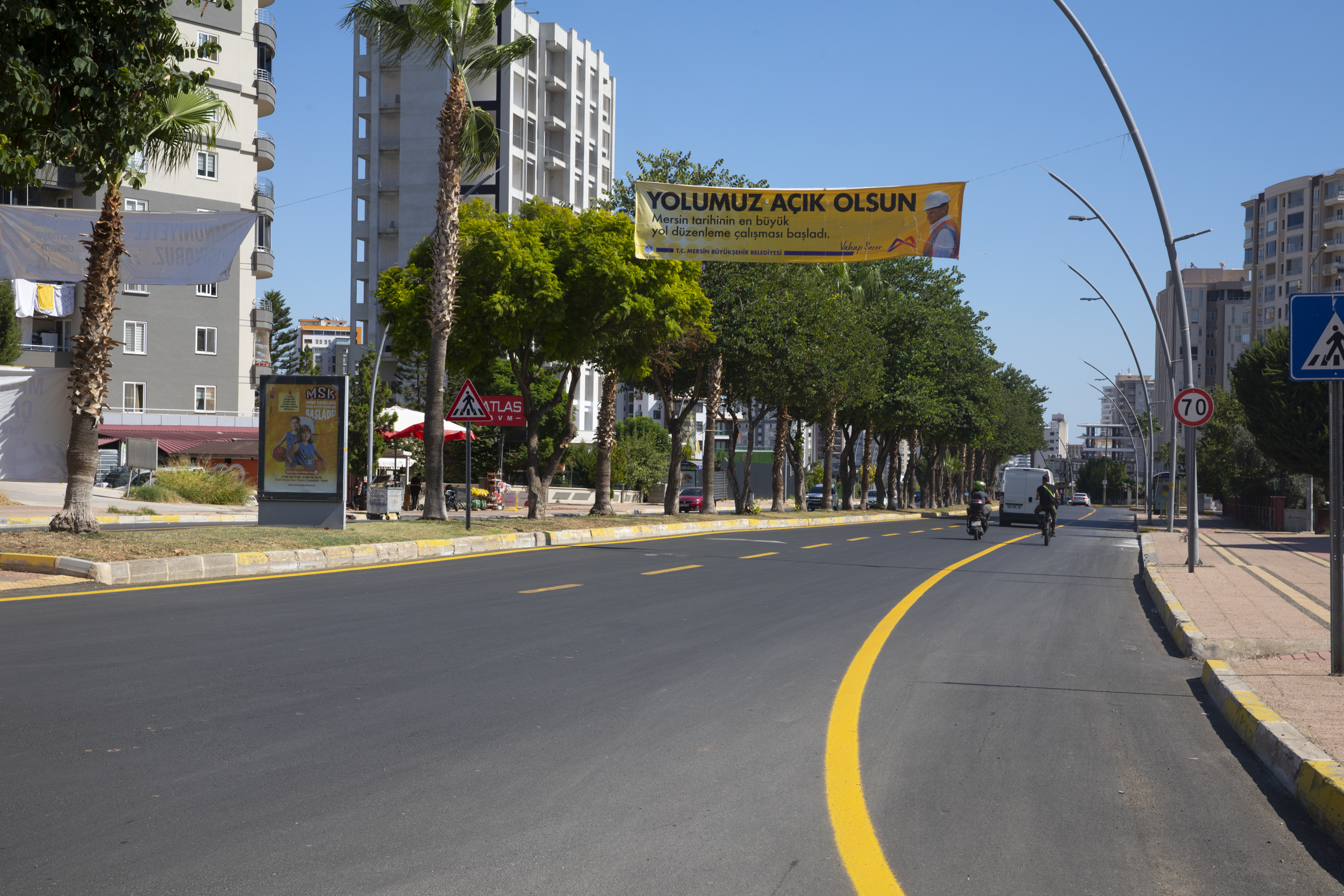 Mersi̇n Büyükşehi̇ri̇n Yol Çalişmalari Devam Edi̇yor (3)