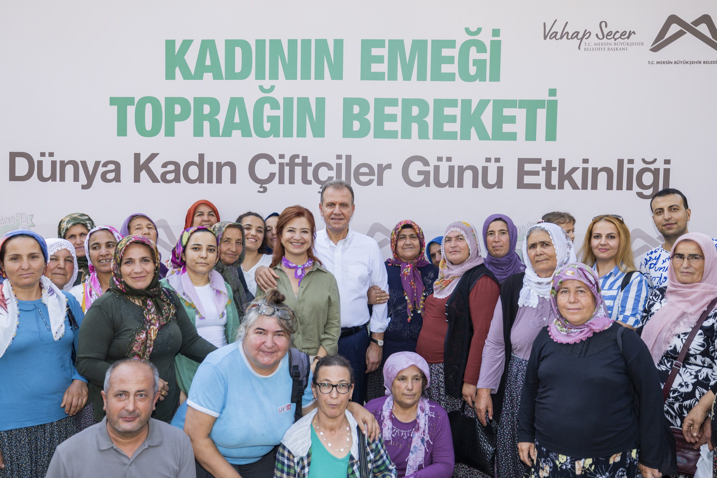 Seçer Bi̇nlerce Üreti̇ci̇ Kadinla Buluştu (10)