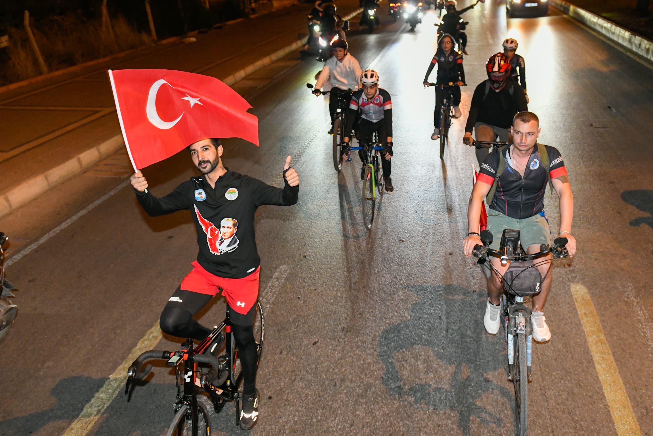 Yenişehir Belediyesi Cumhuriyet Korteji Düzenledi (6)