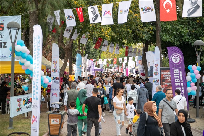 ‘3.Uluslarasi Tarsus Festi̇vali̇’ 2.Gününde De Dolu Dolu Geçi̇yor (35)