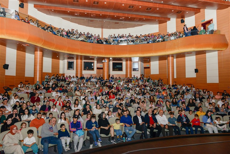 4. Yenişehir Komedi Oyunları Festivali Başladı (9)