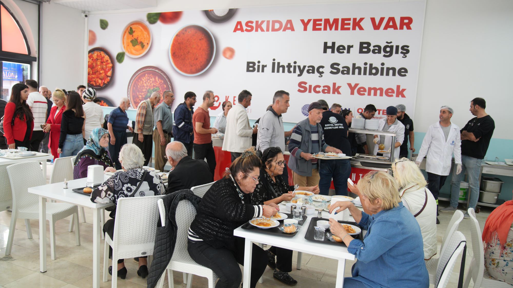 Askida Yemek Bağişçilarina Plaket 2