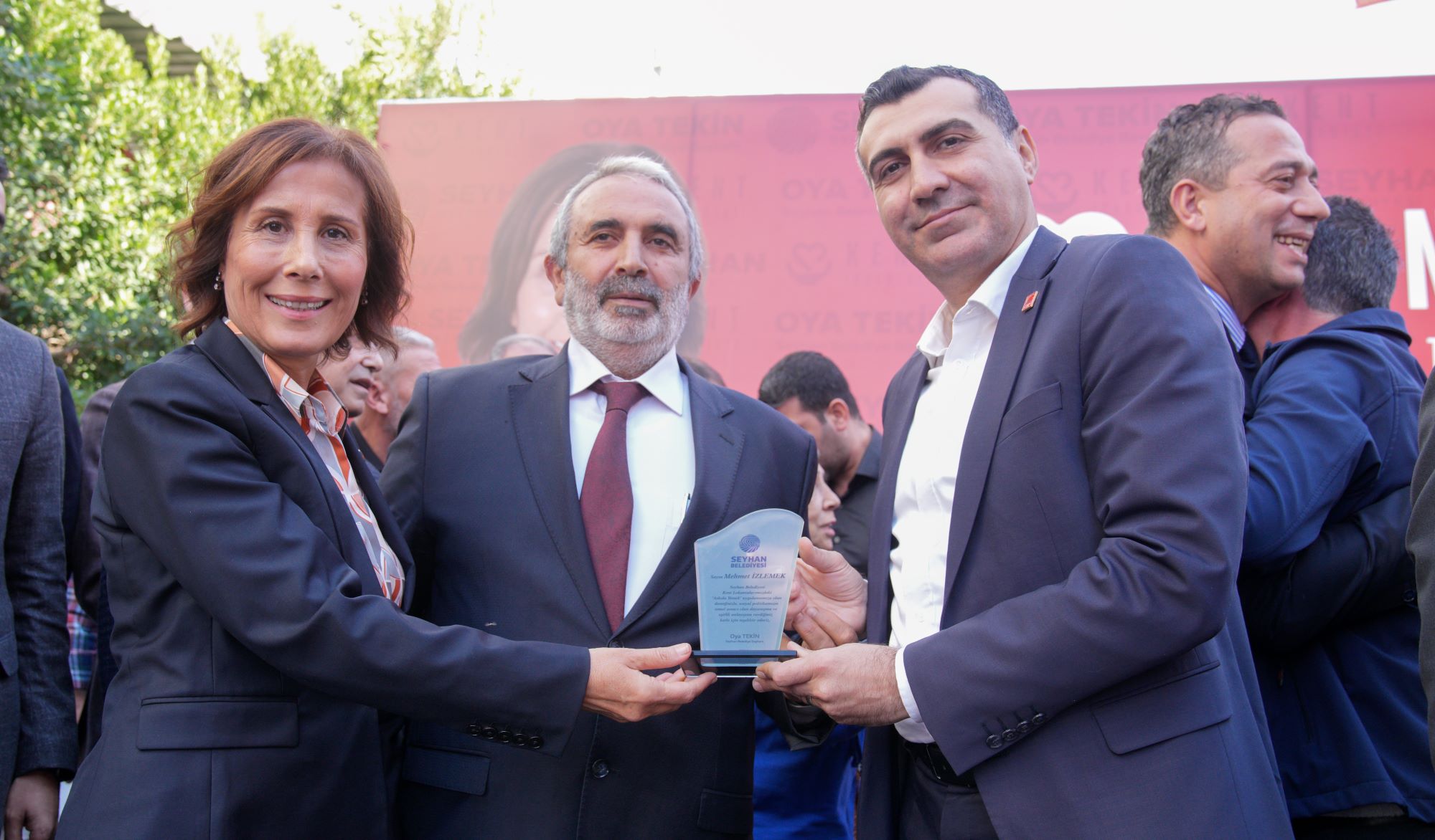 Askida Yemek Bağişçilarina Plaket 5