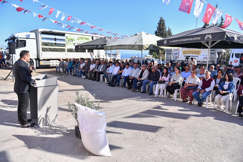 Büyükşehi̇r Üreti̇ci̇ni̇n Yüzünü Güldürmeye Devam Edi̇yor (6)