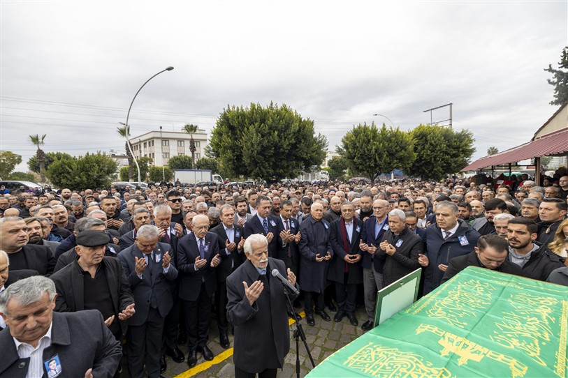 Başkan Seçer, Kardeşi̇ni̇ Son Yolculuğuna Uğurladi (1)