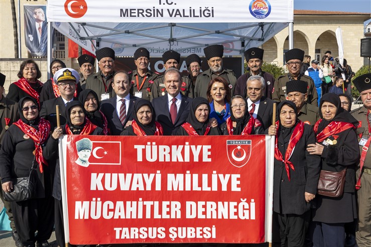 3 Ocak Mersi̇n’i̇n Düşman İşgali̇nden Kurtuluşunun 103. Yil Dönümü Kentte Coşkuyla Kutlandi (10)